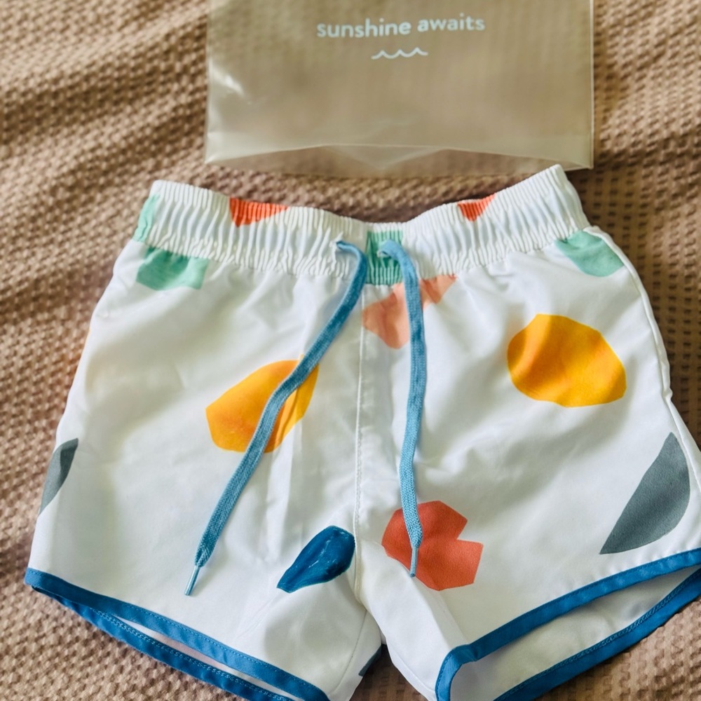 Minnow boardie swim shorts (size 7/8)